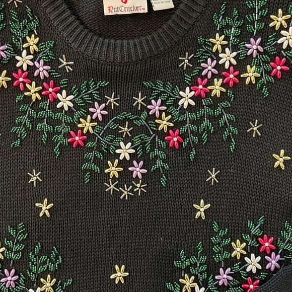 NUTCRACKER Vintage 3D Beaded Floral Long Oversized Crewneck Sweater Black Size S - Picture 6 of 8
